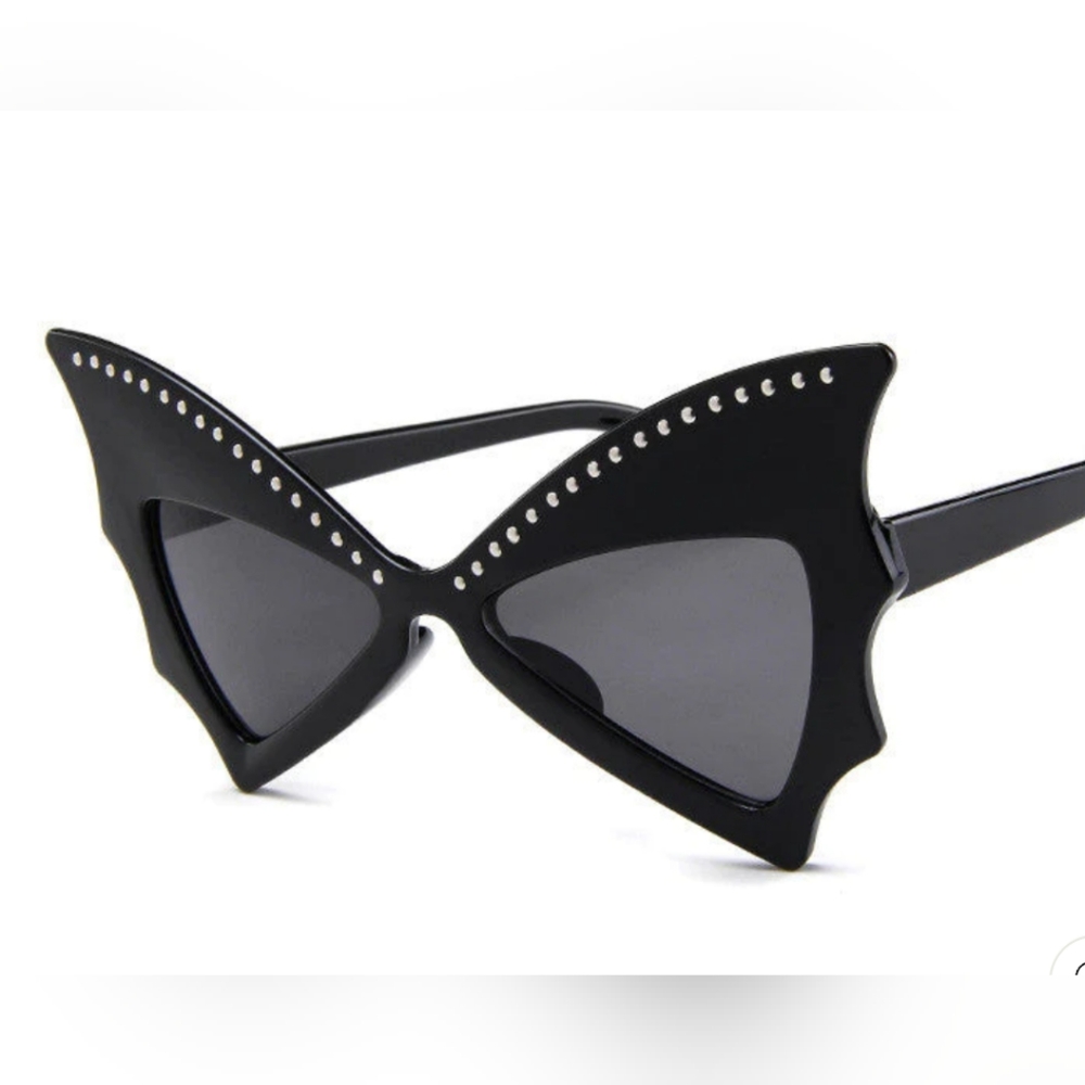 NWOT Bat Diva Sunglasses